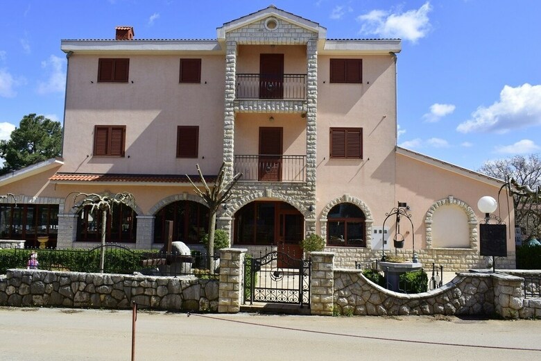 Apartments Anchor And Sidro - Adults Only