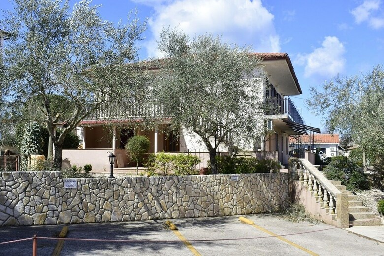 Apartments Anchor And Sidro - Adults Only