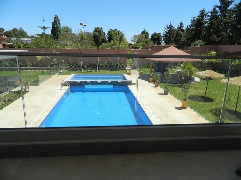 Villa Rabat Pool And Tennis