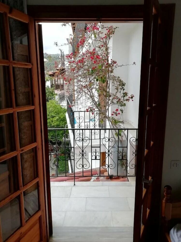 Hotel Pension Chrisoula