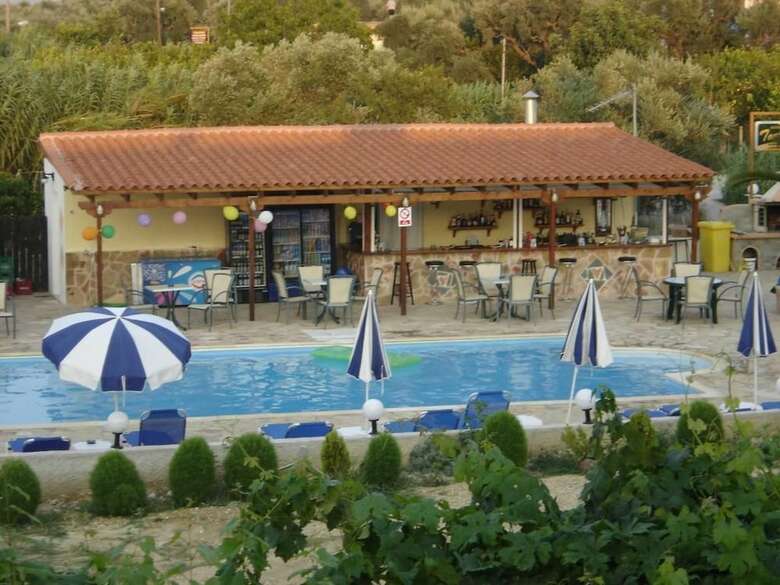 Apartamentos Pansion Tonia