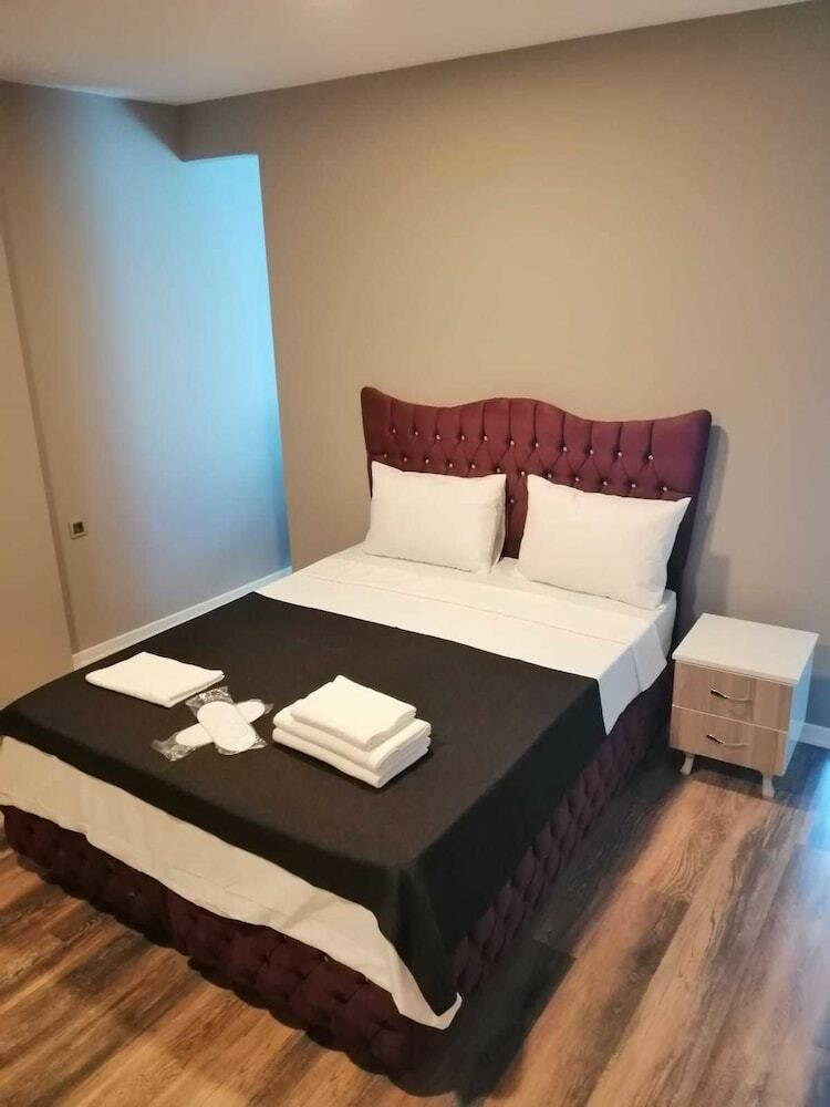 Plus Park Suite & Hotel