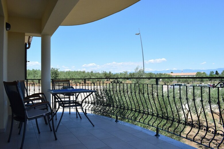 Luxury Apartments Otia
