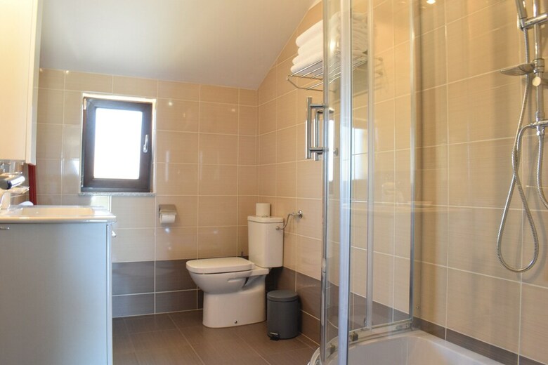 Luxury Apartments Otia