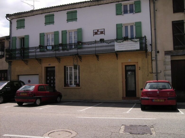 Joli Jardin - Holiday Home