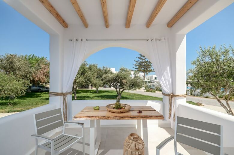 Hotel Naxos Nature Suites