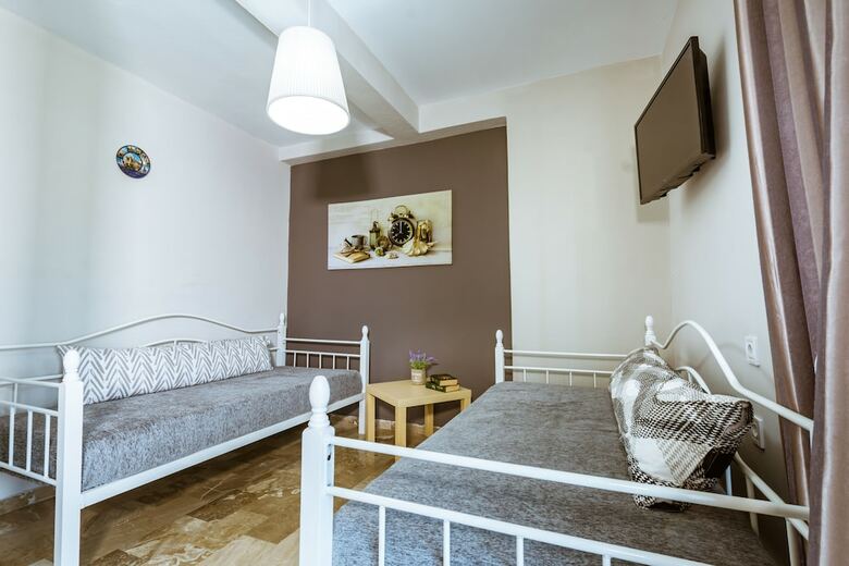 Gregory Comfort Hotel