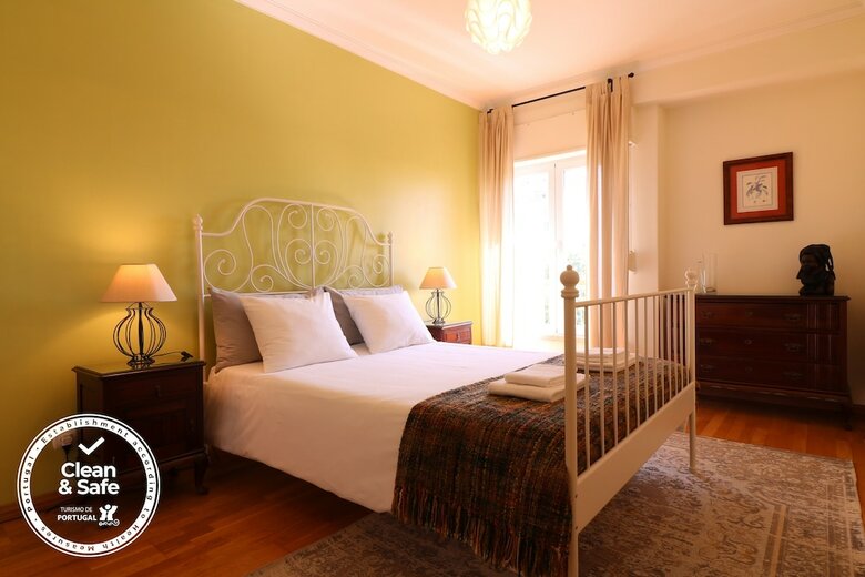 Cascais Estoril Apartment 400 M From Beach