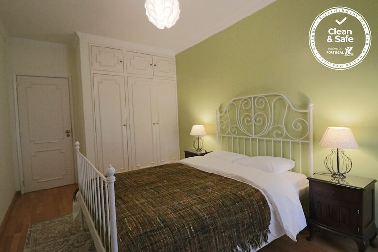 Cascais Estoril Apartment 400 M From Beach