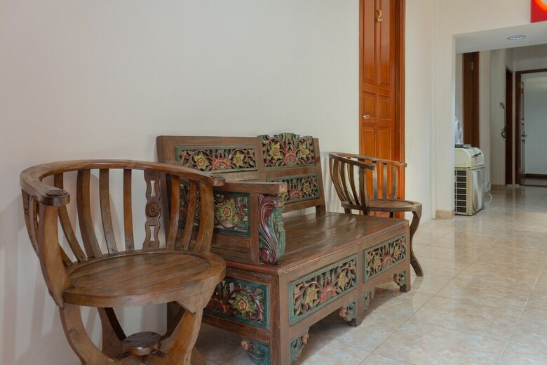 Hotel Oyo 366 Thamadhiro Residence