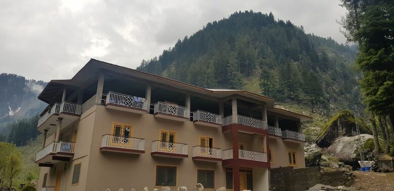 Hotel Shangrila Sharda