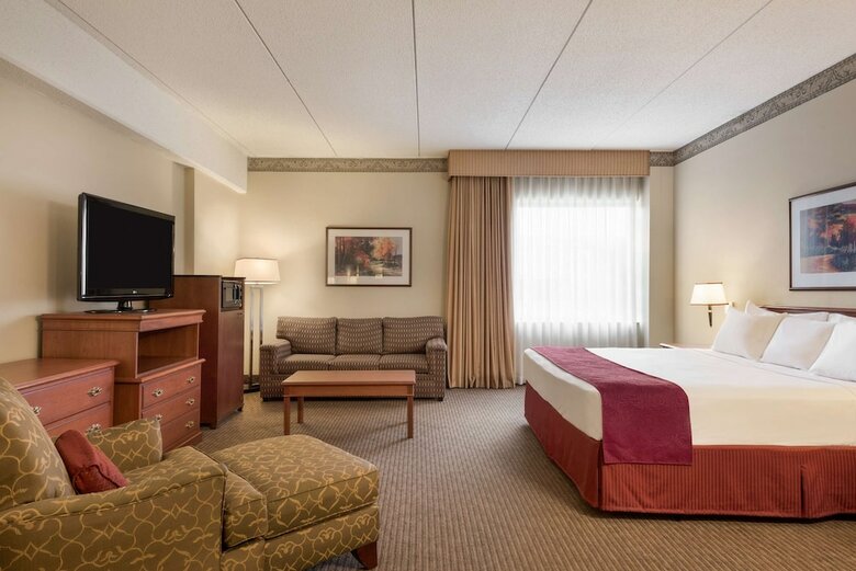 Red Lion Hotel Paper Valley