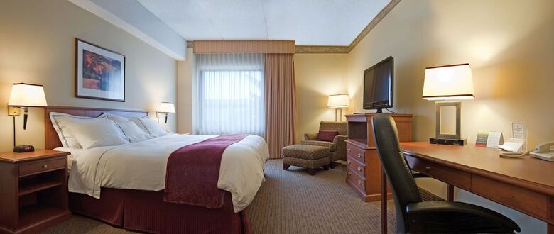 Red Lion Hotel Paper Valley
