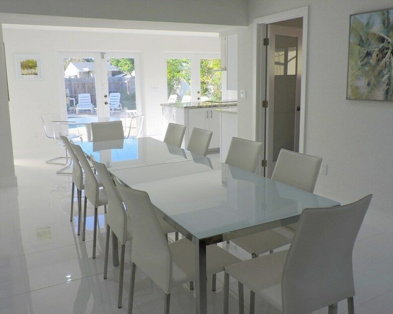 Casa Blanca 5/4 For 10 Guests Heated Pool, All New