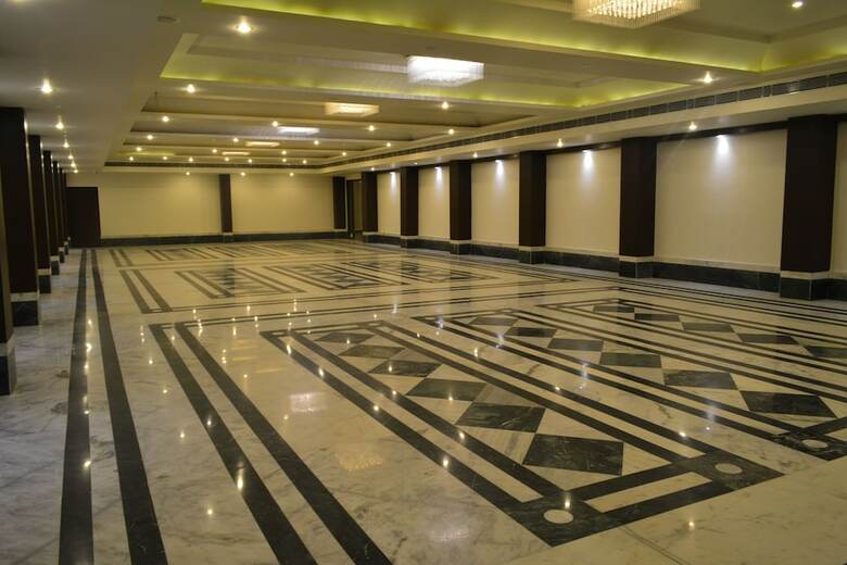 Royal Windsor Hotel