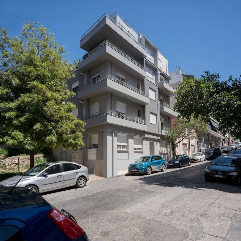 12 Keys Athens Apartments