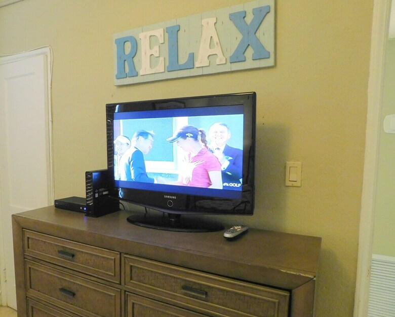 Ocean View Condo 1/1 For 4, Pool & Parking