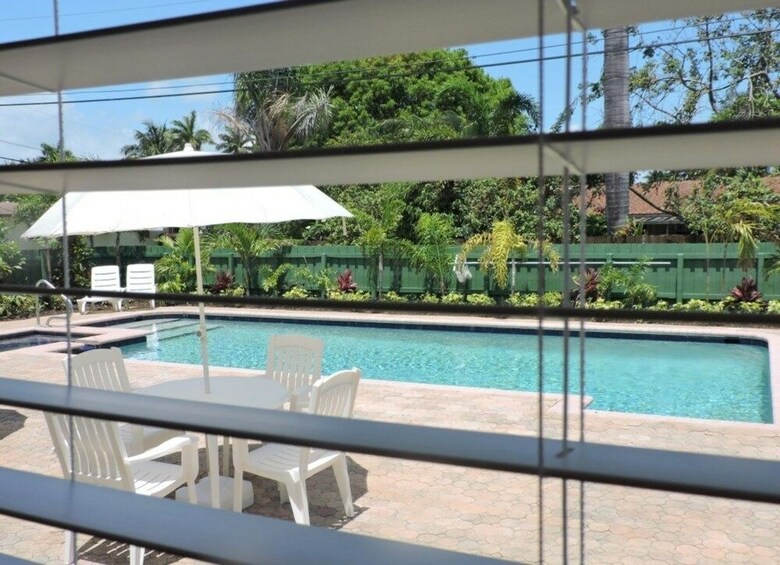 Casa Santa Barbara 5/3 For 10, Heated Pool