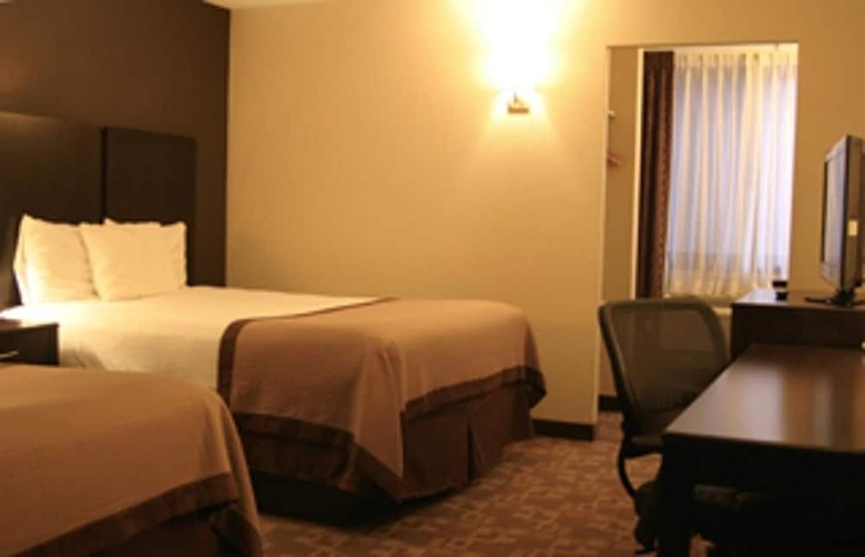 Apache Hotel