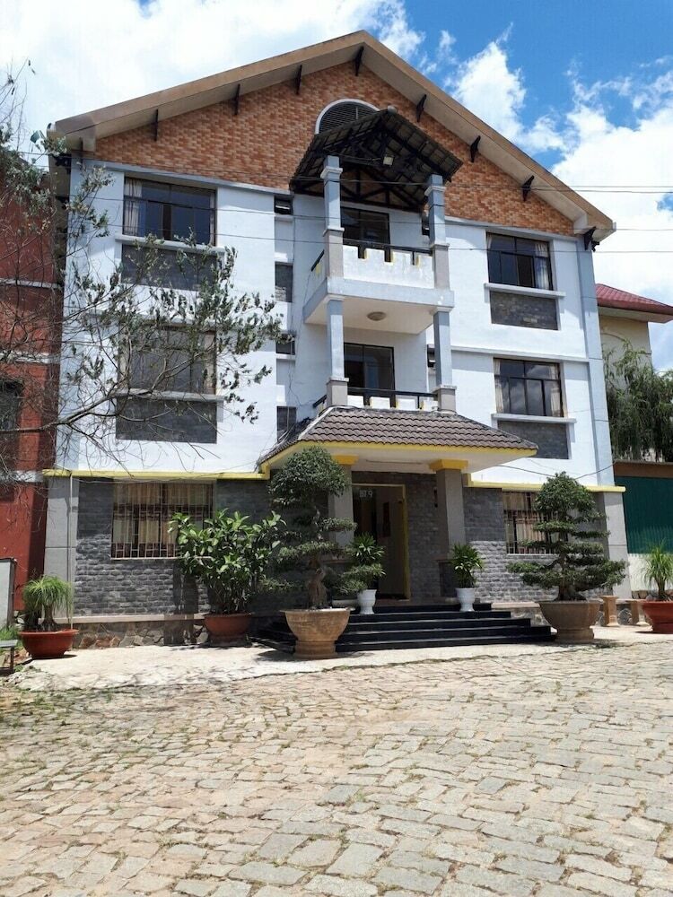 Duong Sat Hotel