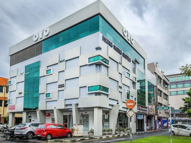 Hotel Oyo 977 Hong Kong Suites