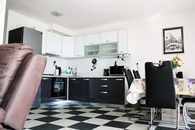Holiday Sea View Apartment