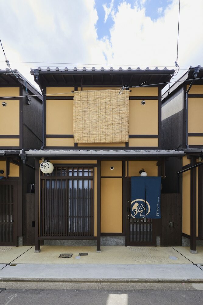 Rinn Hanayacho Karakurenai