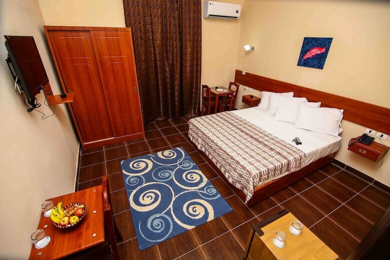 Lyly Hotel