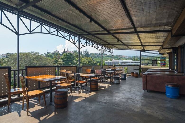 Hotel Reddoorz Plus Near Kampung Gajah 3