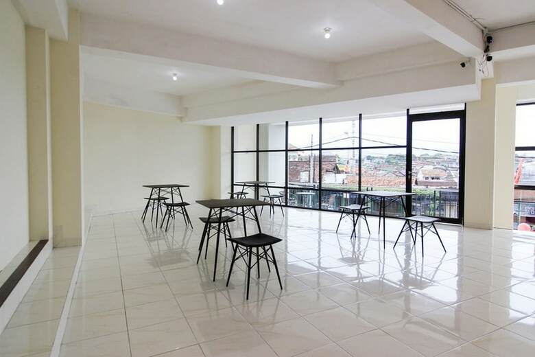 Hotel Reddoorz Near Malioboro Mall 2