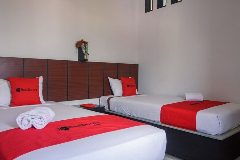 Hotel Reddoorz Near Jalan Sudirman Padang
