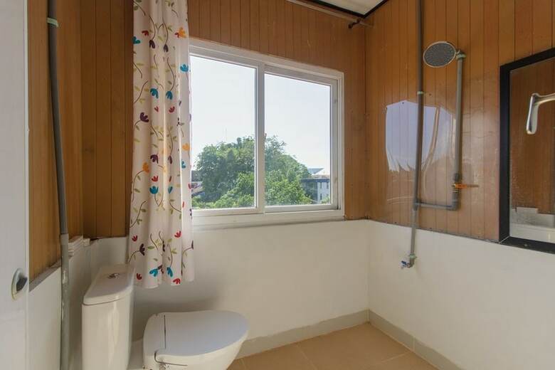 Hotel Reddoorz Near Jalan Sudirman Padang