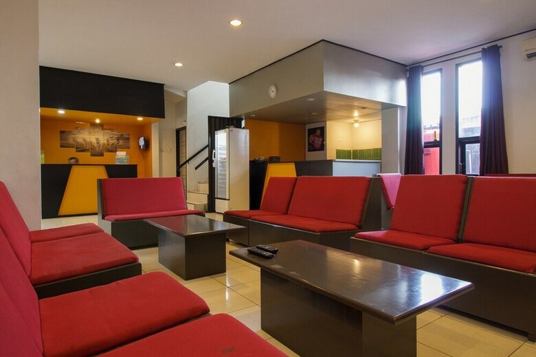 Hotel Reddoorz Near Jalan Sudirman Padang
