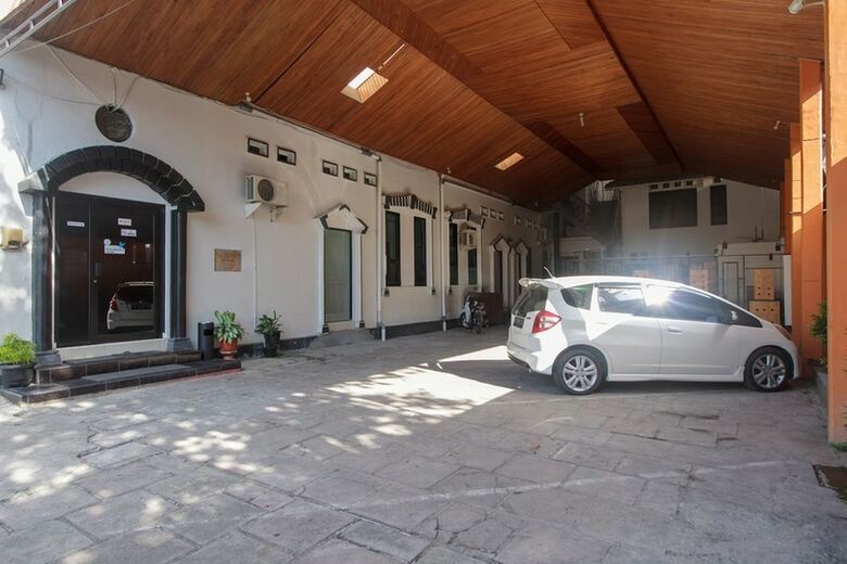 Hotel Reddoorz Near Jalan Sudirman Padang
