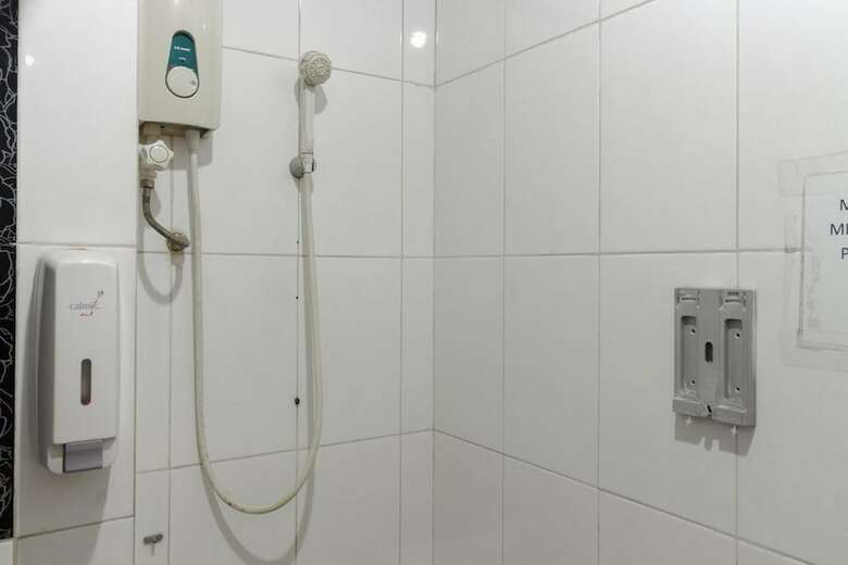 Hotel Reddoorz Near Pantai Padang