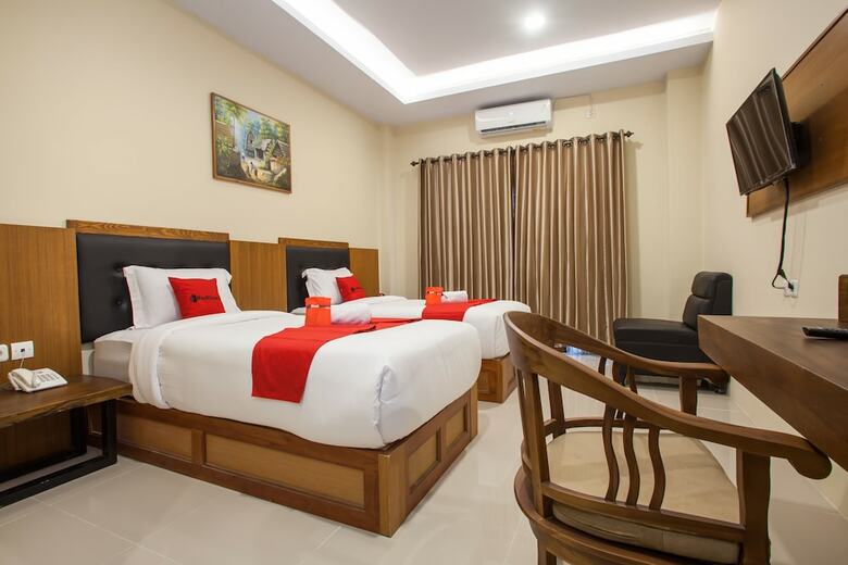Hotel Reddoorz Premium @ Jalan Cengkeh