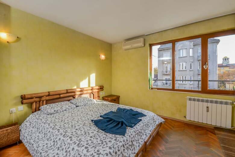 Fm Deluxe 2-bdr Apartment - Alexander Nevsky View