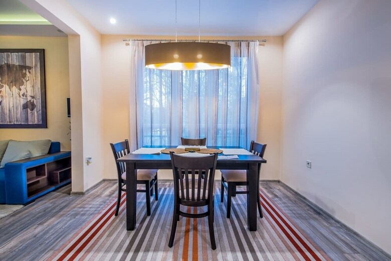 Fm Deluxe 1-bdr Apartment With Balcony - Slaveykov Street
