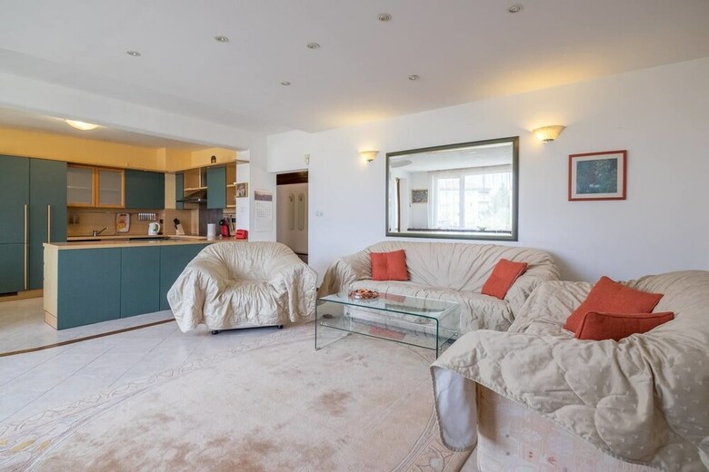 Fm Economy 3-bdr Apartment - Spacious Lozenetz Area