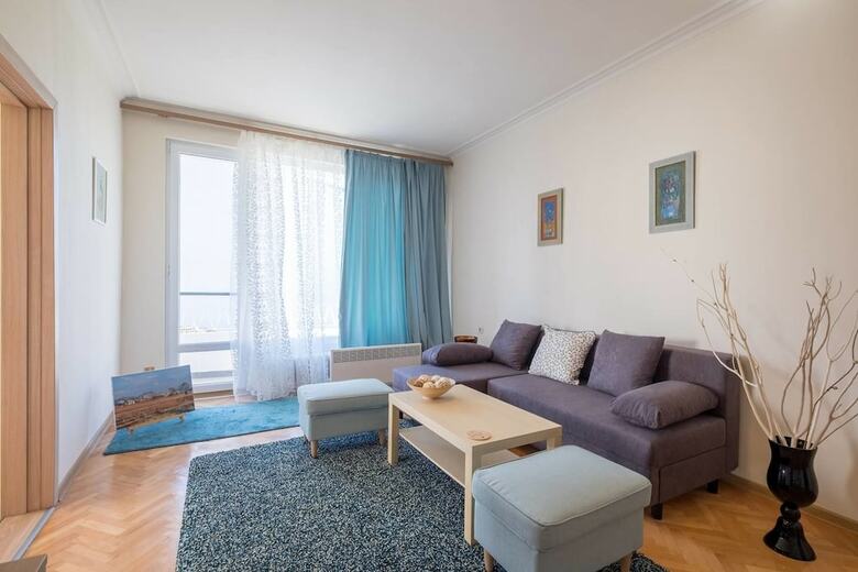 Fm Deluxe 2-bdr Apartment With Terrace - Central City View