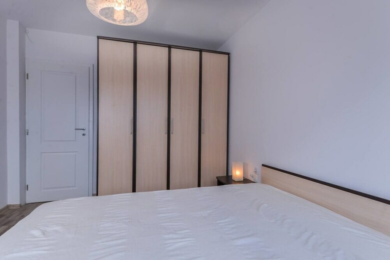 Fm Deluxe 2-bdr Apartment - Simplisico