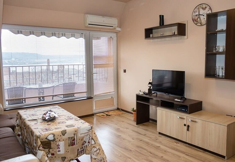 Fm Economy 2-bdr Apartment - Varna Bay