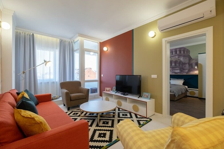 Fm Luxury 3-bdr Apartment - Splendid Shapes