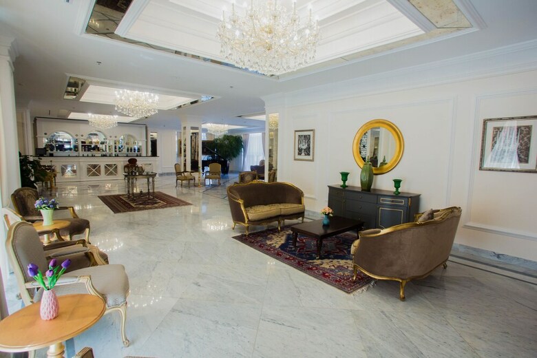 Hotel Sapphire Zagulba