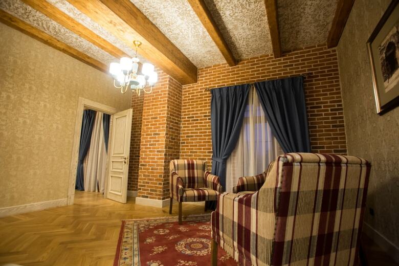 Hotel Sapphire Bayil