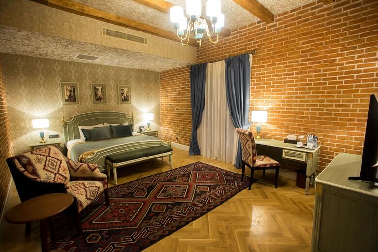 Hotel Sapphire Bayil