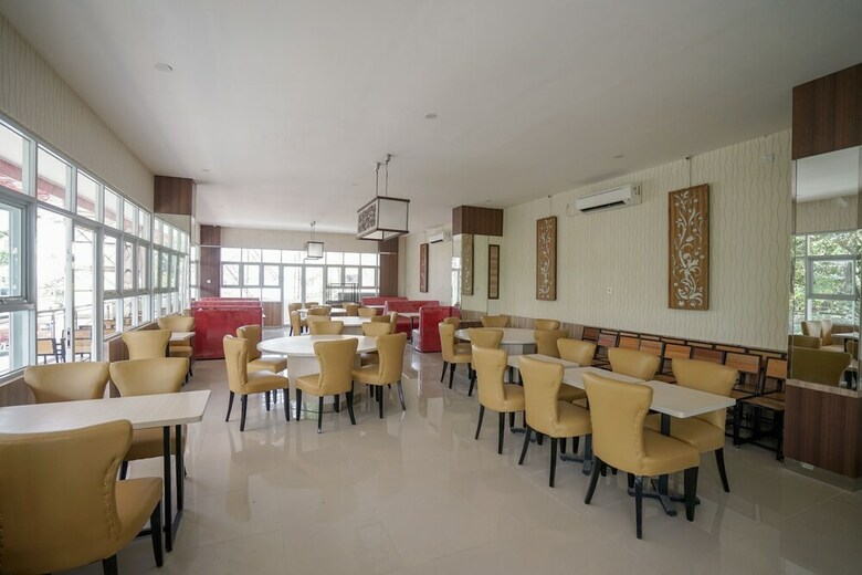 Hotel Oyo 578 Sugoi Kost