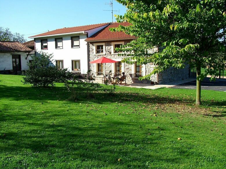 Apartamentos La Llosa Rodr�