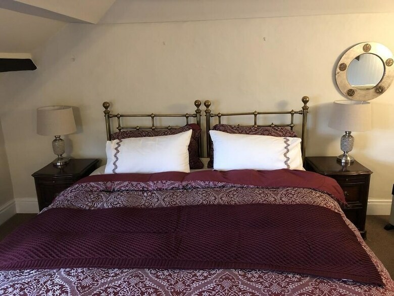Hotel Royal Oak Inn