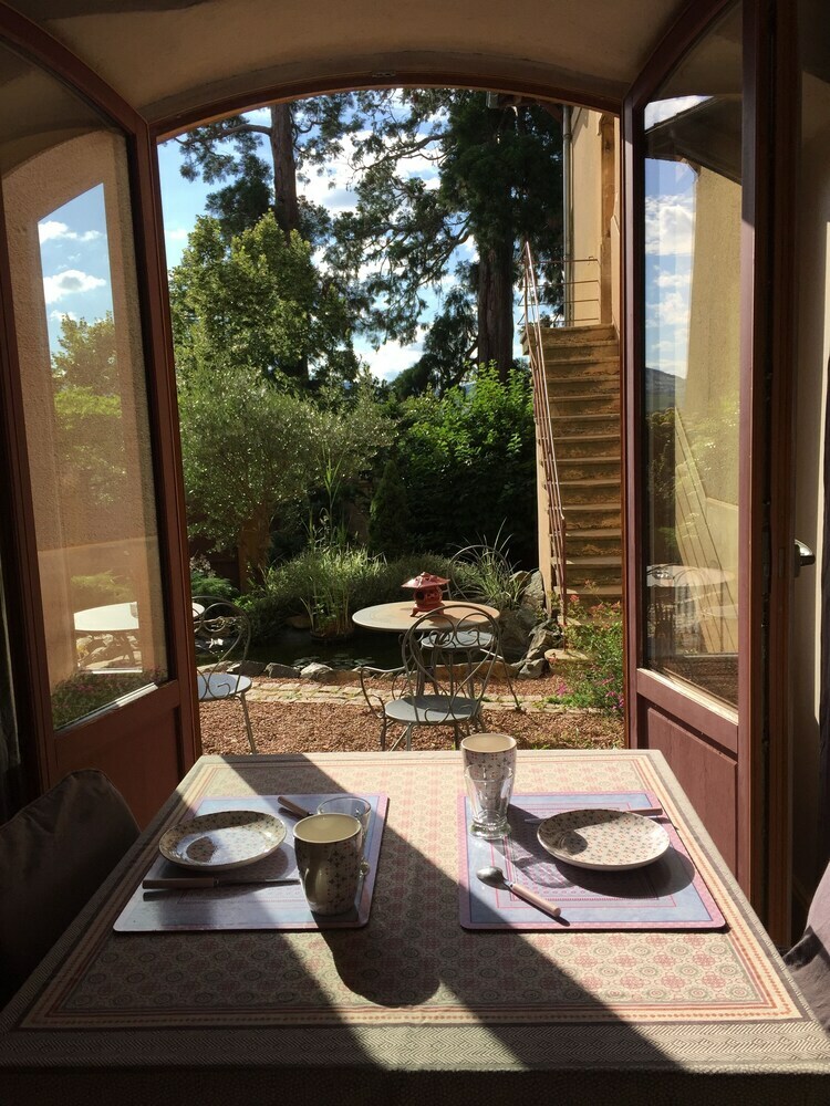 Bed & Breakfast La Source Dor�e
